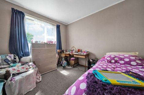 Photo of property in 10 Douglas Street, Hawera, 4610