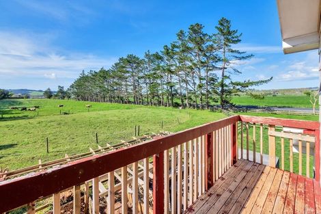 Photo of property in 42 Rimmer Road, Helensville, 0875