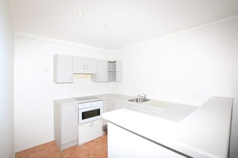 Photo of property in 26a/30 Westward Ho, Glen Eden, Auckland, 0602