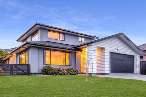 Photo of property in 12 Aotea Drive, Aotea, Porirua, 5024