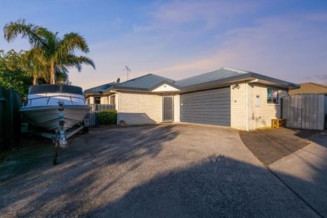 Photo of property in 51 Olympus Grove, Papamoa Beach, Papamoa, 3118