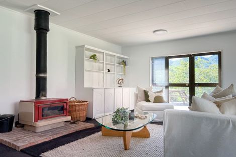 Photo of property in 165 Governors Bay - Teddington Road, Teddington, Lyttelton, 8971