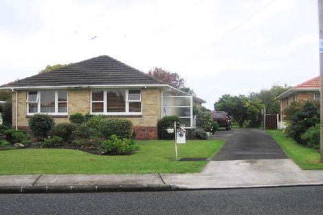 Photo of property in 38 Sunnyside Crescent, Papatoetoe, Auckland, 2025
