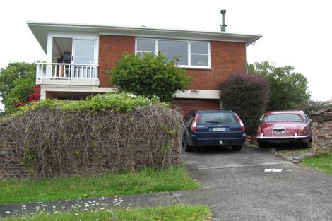 Photo of property in 4 Yorkton Rise, Mangere Bridge, Auckland, 2022