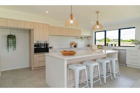 Photo of property in 11 The Lakes Drive, Kerikeri, 0230