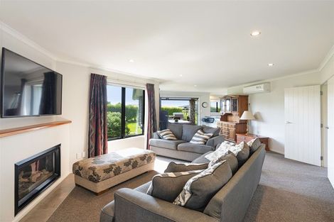 Photo of property in 9 Tullahoma Way, Ohau, Levin, 5570