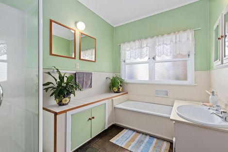 Photo of property in 27 Darley Street, Maeroa, Hamilton, 3200