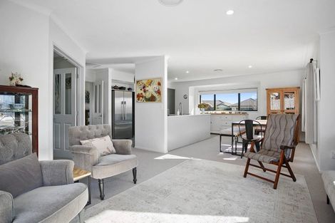 Photo of property in 14 Brancaster Place, Cambridge, 3434