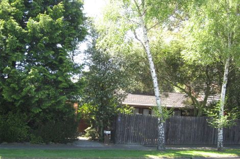 Photo of property in 240 Memorial Avenue, Burnside, Christchurch, 8053