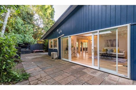 Photo of property in 2/9 Selwyn Avenue, Glen Eden, Auckland, 0602