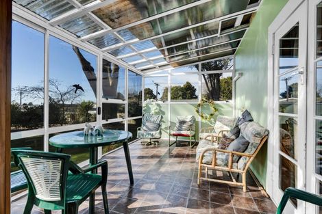 Photo of property in 10 Miro Street, Inglewood, 4330