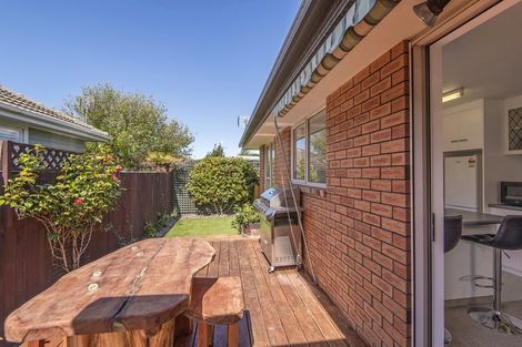 Photo of property in 1/27 Sledmere Street, Burnside, Christchurch, 8053