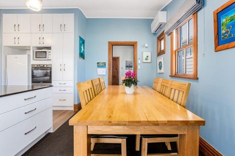 Photo of property in 39 Humber Street, Island Bay, Wellington, 6023