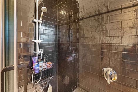 Photo of property in 5 Park Street, Gore, 9710