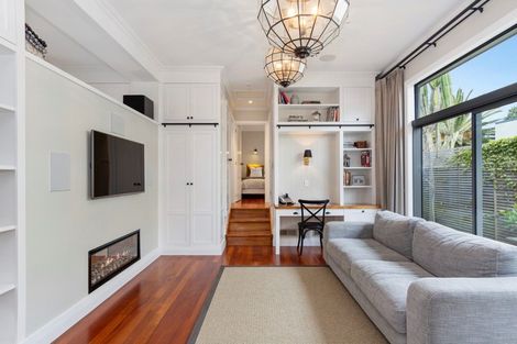 Photo of property in 97 Karewa Parade, Papamoa Beach, Papamoa, 3118