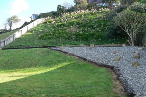 Photo of property in 82 Fyvie Avenue, Tawa, Wellington, 5028