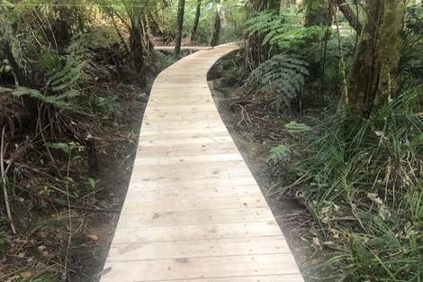 Photo of property in 49e Park Rise, Campbells Bay, Auckland, 0630