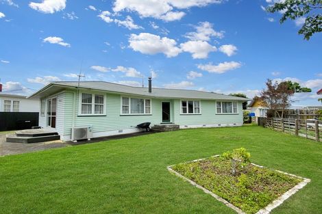 Photo of property in 11 Claudius Street, Dannevirke, 4930