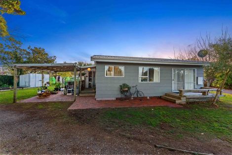 Photo of property in 901 State Highway 1, Te Horo, Otaki, 5581