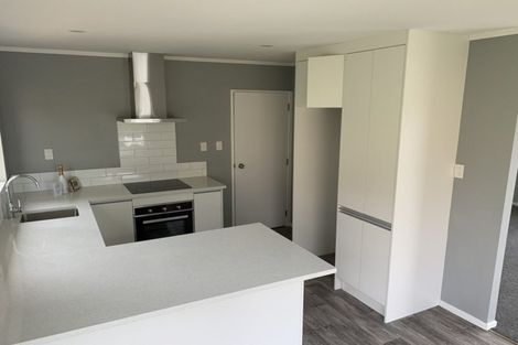 Photo of property in 12 Broadfield Street, Massey, Auckland, 0614