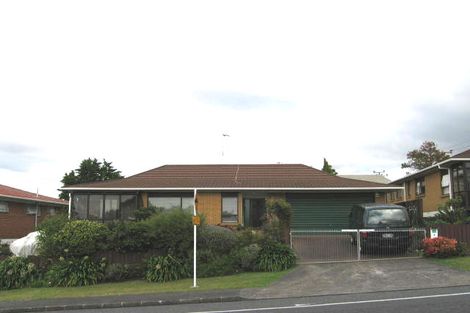 Photo of property in 1 Butterworth Drive, Glendene, Auckland, 0602