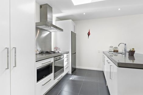 Photo of property in 35a Ngaio Road, Kelburn, Wellington, 6012