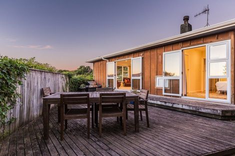 Photo of property in 18 Fincham Road, Raumati Beach, Paraparaumu, 5032
