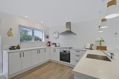 Photo of property in 33 Navigation Drive, Cooks Beach, Whitianga, 3591