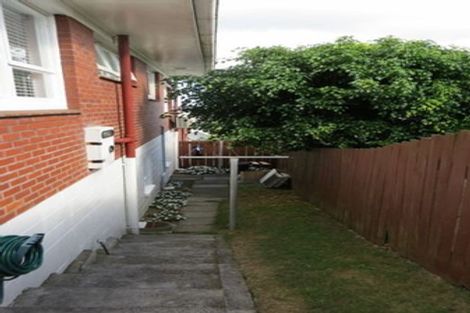 Photo of property in 1/51 Target Road, Totara Vale, Auckland, 0629