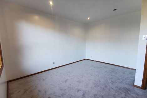 Photo of property in 5 Haslett Place, Upper Riccarton, Christchurch, 8041