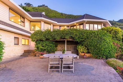 Photo of property in 243 Huia Street, Waikanae, 5391