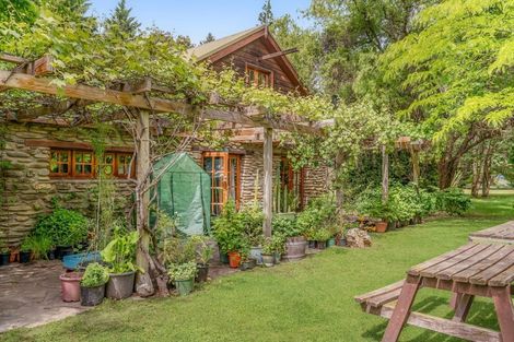 Photo of property in 124 Horseshoe Bend Drive, Albert Town, Wanaka, 9382