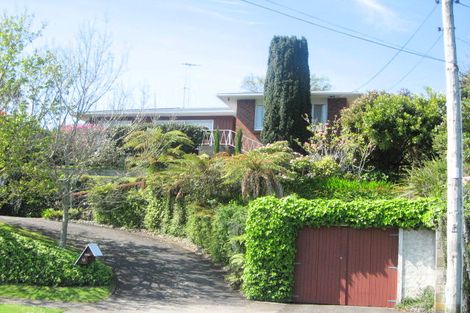Photo of property in 10 Beaumont Crescent, Frankleigh Park, New Plymouth, 4310