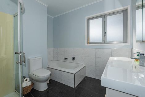 Photo of property in 109 Onerahi Road, Onerahi, Whangarei, 0110