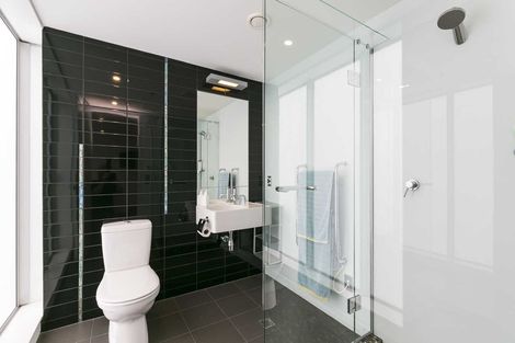 Photo of property in Portal Apartments, 42 Cable Street, Te Aro, Wellington, 6011