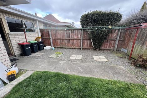Photo of property in 28 Solway Avenue, Ilam, Christchurch, 8041