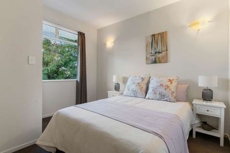Photo of property in 1/19a Forrest Hill Road, Milford, Auckland, 0620