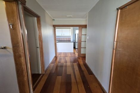 Photo of property in 24 Fairdale Place, Birkdale, Auckland, 0626