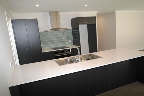 Photo of property in 25 Pohe Street, Waikanae, 5036