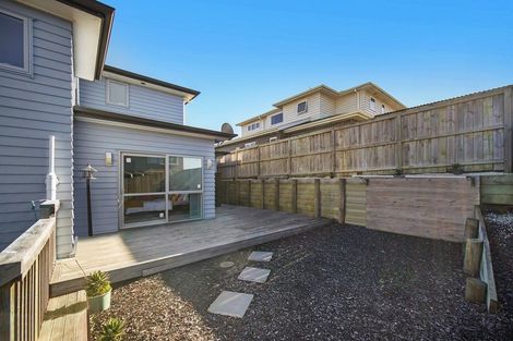 Photo of property in 11 Regis Park Drive, Pukekohe, 2120
