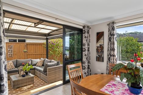 Photo of property in 15 Shoreview Close, Omokoroa, 3114