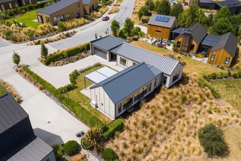 Photo of property in 28 Mckellar Drive, Jacks Point, Queenstown, 9371