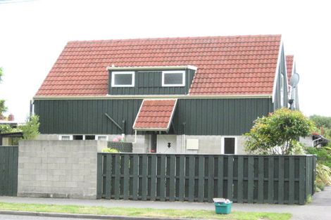 Photo of property in 1/35a Wiggins Street, Sumner, Christchurch, 8081