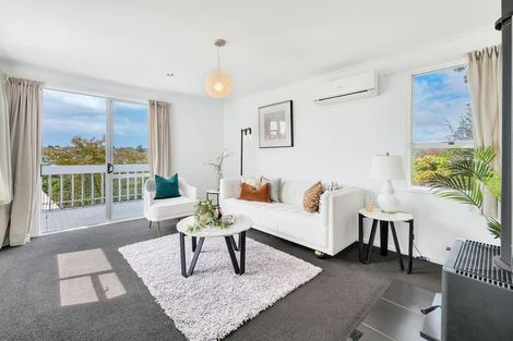 Photo of property in 1/18 Clensmore Place, Torbay, Auckland, 0630