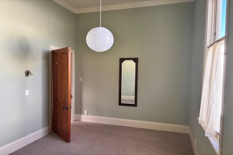 Photo of property in 12 Fairview Crescent, Kelburn, Wellington, 6012