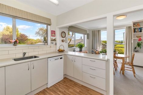 Photo of property in 43 Osborne Road, Amberley, 7410