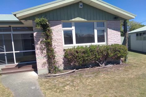 Photo of property in 95 Inwoods Road, Parklands, Christchurch, 8083