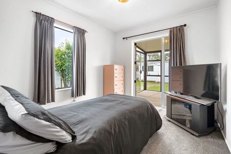 Photo of property in 5 Lowes Place, Solway, Masterton, 5810