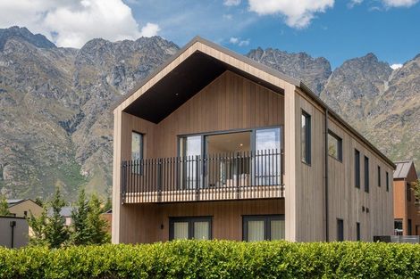 Photo of property in 22 Soudley Court, Jacks Point, Queenstown, 9371