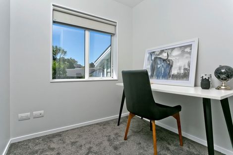 Photo of property in 29a Normanton Street, Glenfield, Auckland, 0629